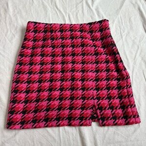 Francesca's Vibrant Pink & Black Houndstooth Skirt Emo Goth